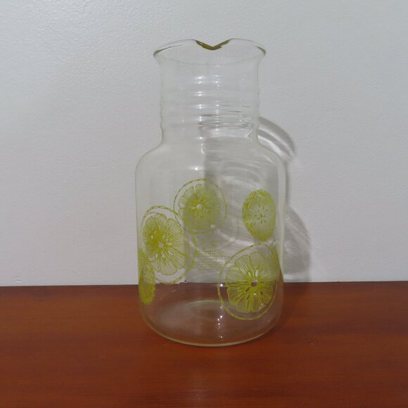 Vintage Pyrex Lemonade/Water Pitcher with Citrus Lemon Print - Picture 8 of 15